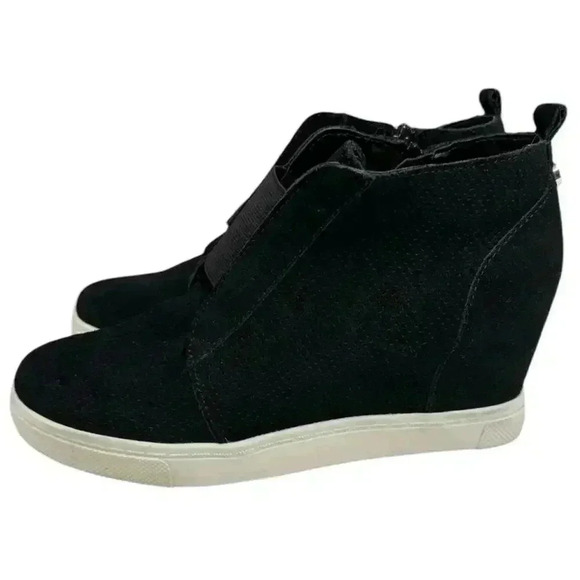 Steve Madden Wavery Sneaker Booties Black Suede Wedge Heel Zip Up Size 7 - Picture 6 of 9